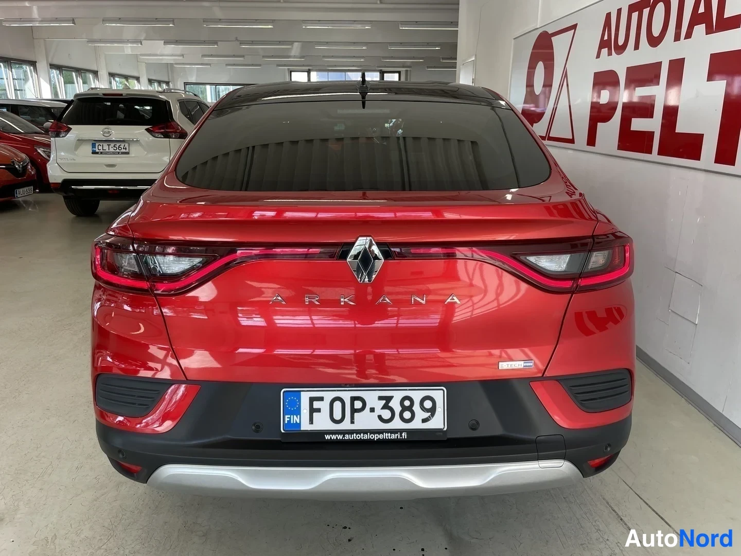 Punainen Renault Arkana 2021, takaa, kuva 18