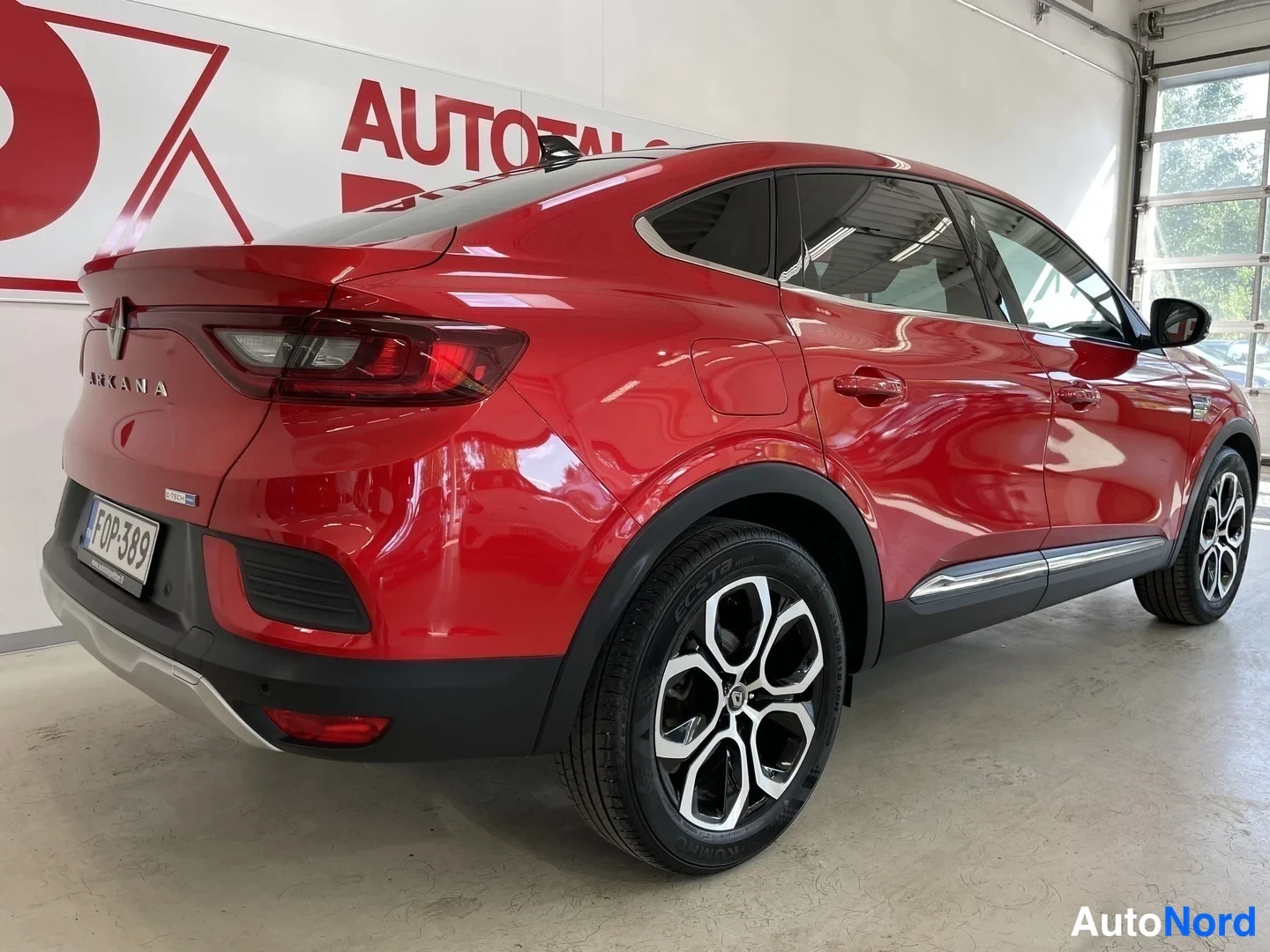 Punainen Renault Arkana 2021, takaviisto, kuva 16