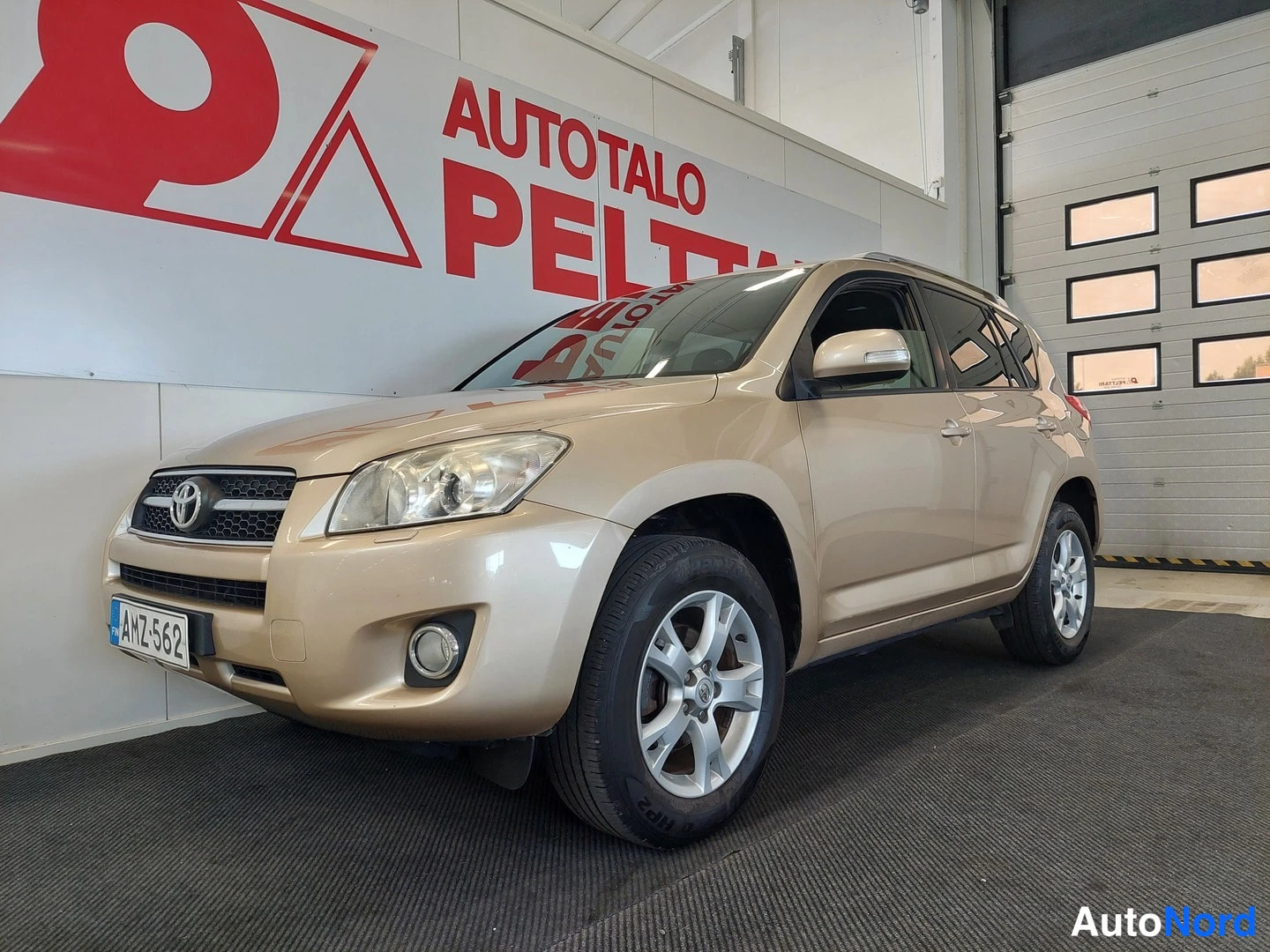 Toyota RAV4 2,0 Valvematic 4WD Luxury 2010