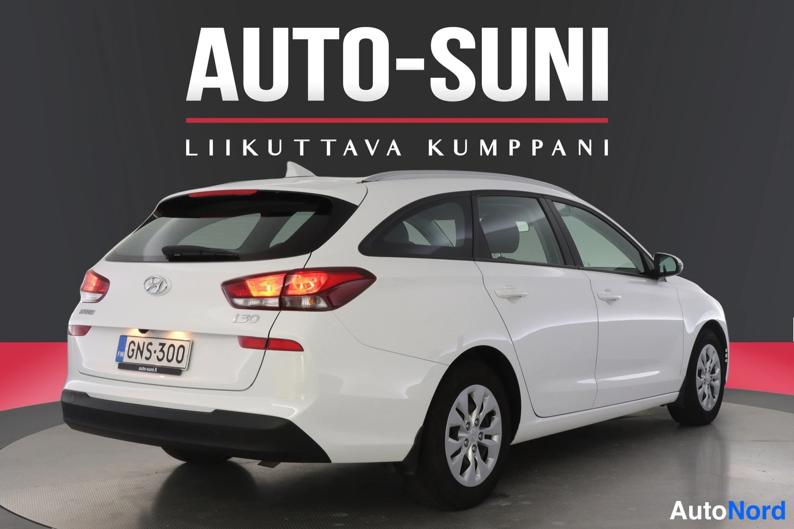 Valkoinen Hyundai i30 2019, takaviisto, kuva 4
