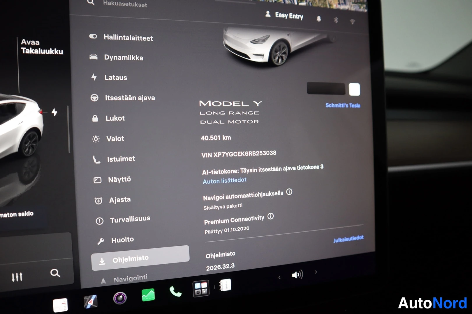 Valkoinen Tesla Model Y 2024, kuva 17