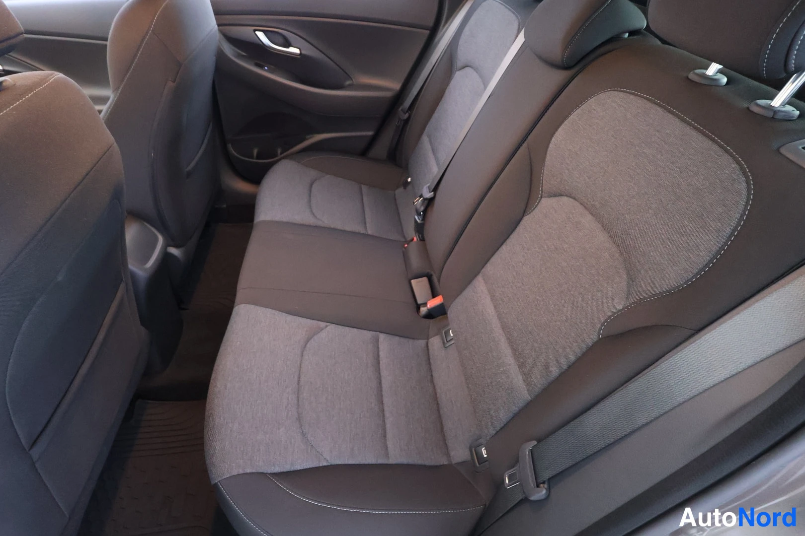 Harmaa Hyundai i30 2024, kuva 27
