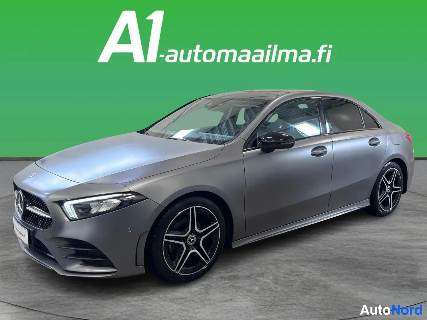 Mercedes-Benz A 180 Business AMG 2020