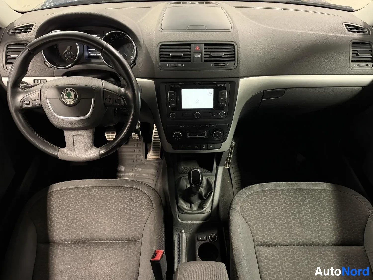 Sininen Skoda Yeti 2012, kuva 7