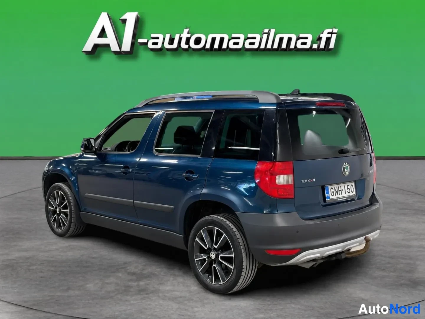 Sininen Skoda Yeti 2012, takaviisto, kuva 4