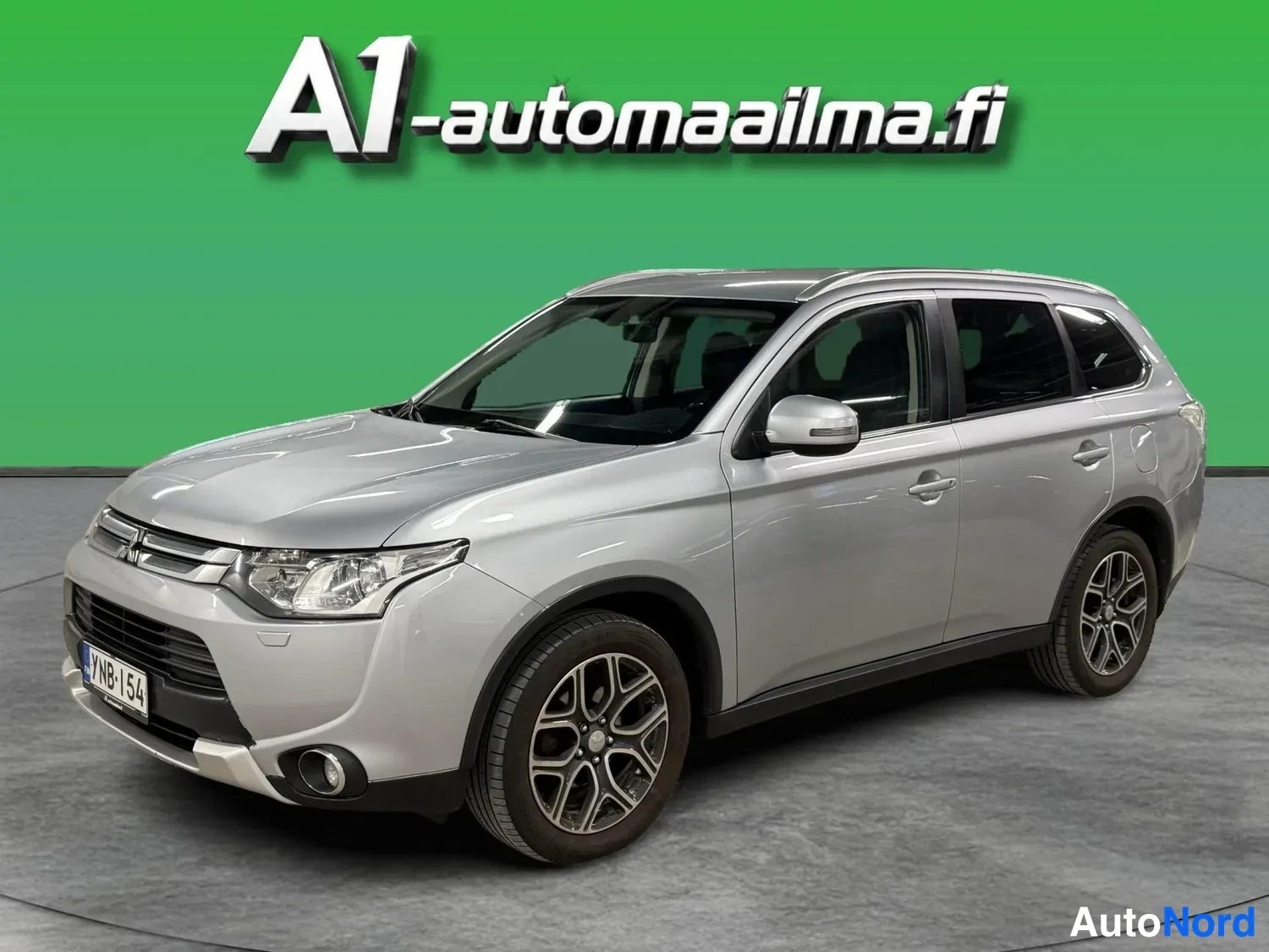 Mitsubishi Outlander 2,0 MIVEC Intense Business 2015