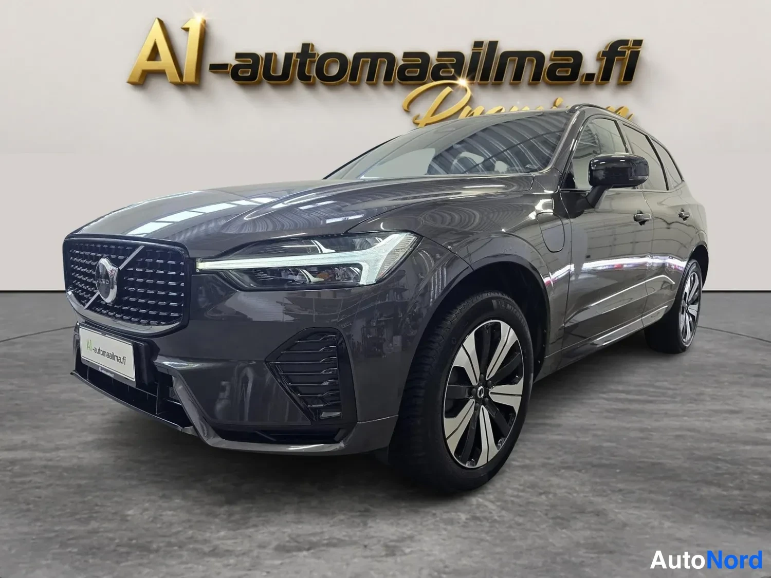 Volvo XC60 T6 AWD Long Range Plus R-Design 2023
