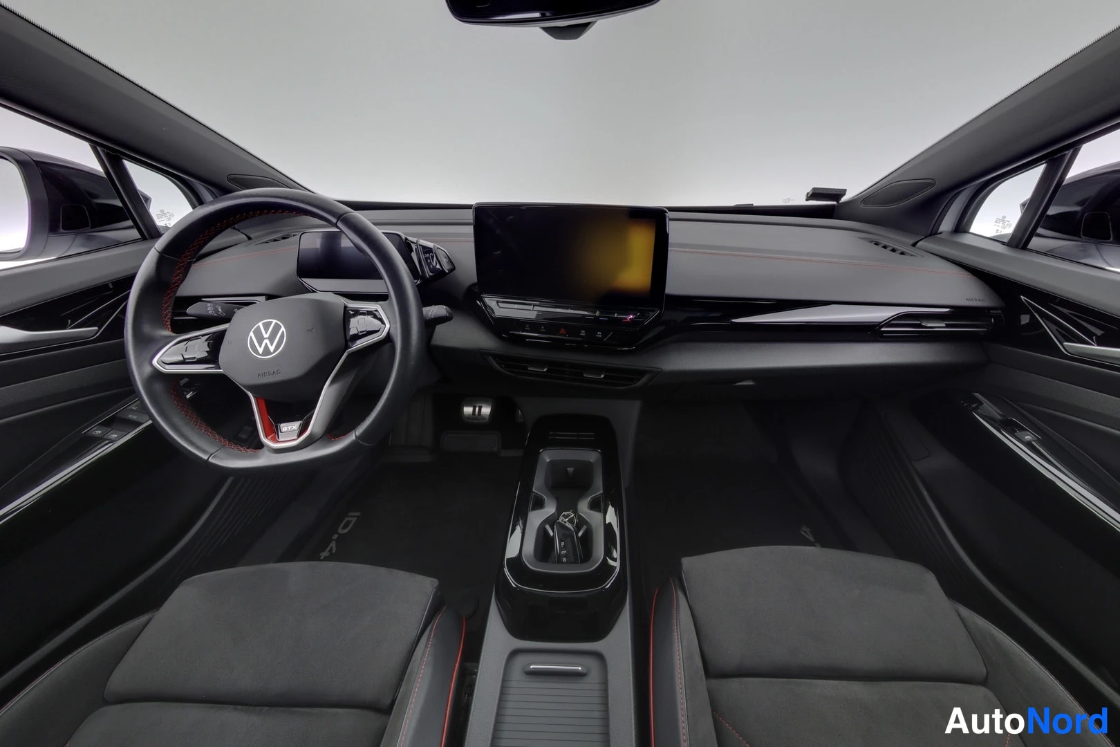 Hopea Volkswagen ID.4 2023, ohjaamo, kuva 7