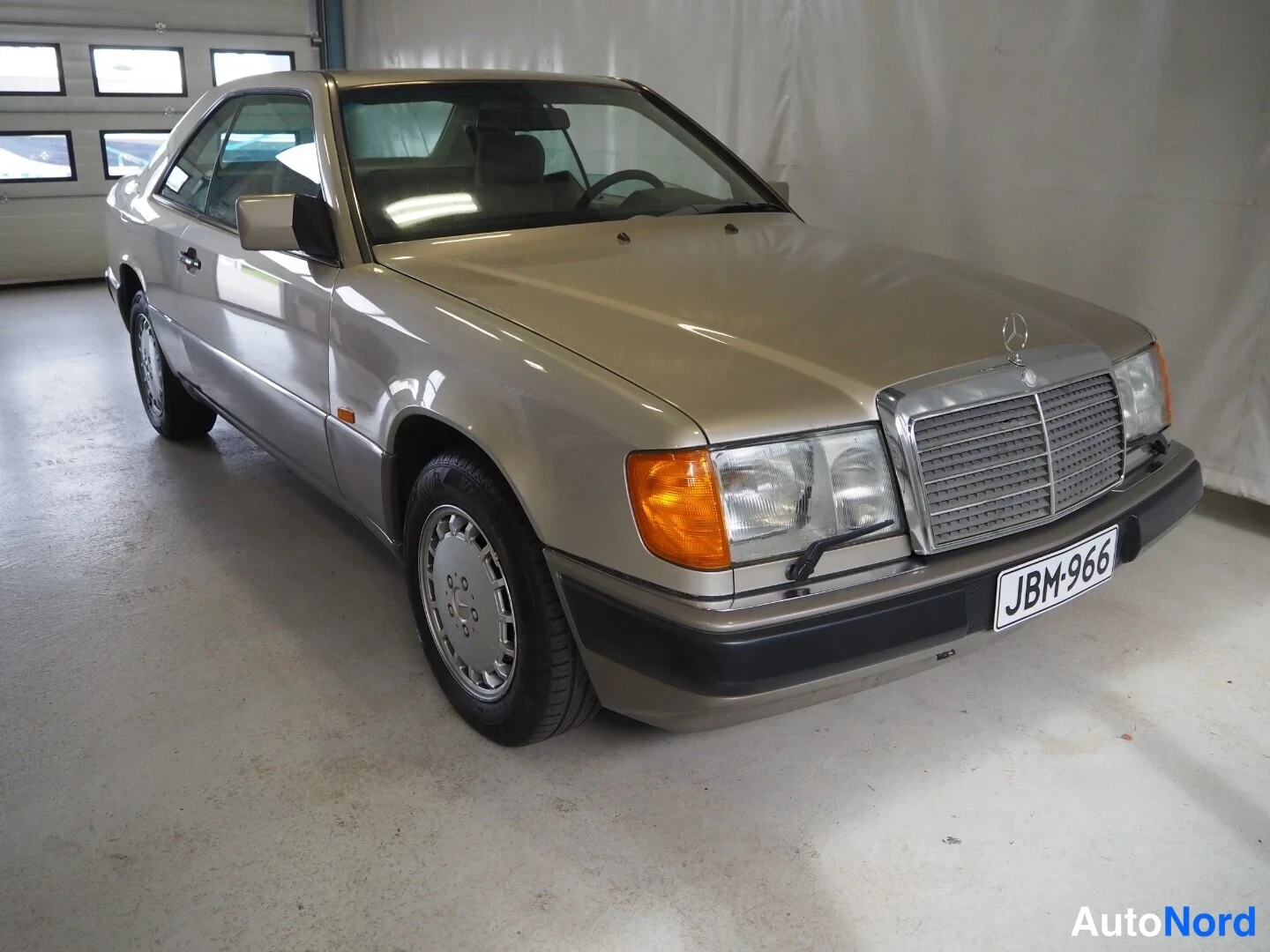 Mercedes-Benz 230 CE 1990