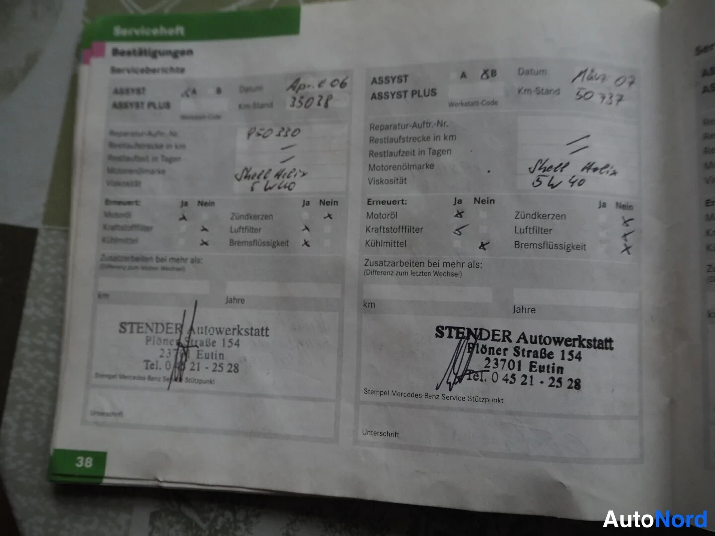 Asiakirja: Mercedes-Benz Serviceheft-sivu (sivu 38) kahdella huoltokuitilla; vasemmassa kuitissa käsinkirjoitettu päivämäärä Apr. 06, km-merkintä 35028, Reparatur-Auftr.-N