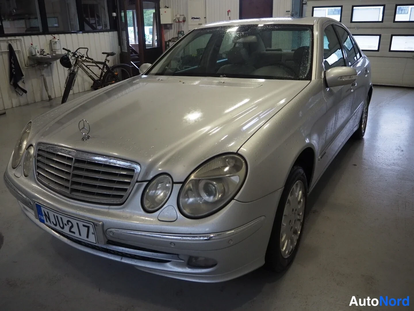 Mercedes-Benz E 220 d Eleganse 2002
