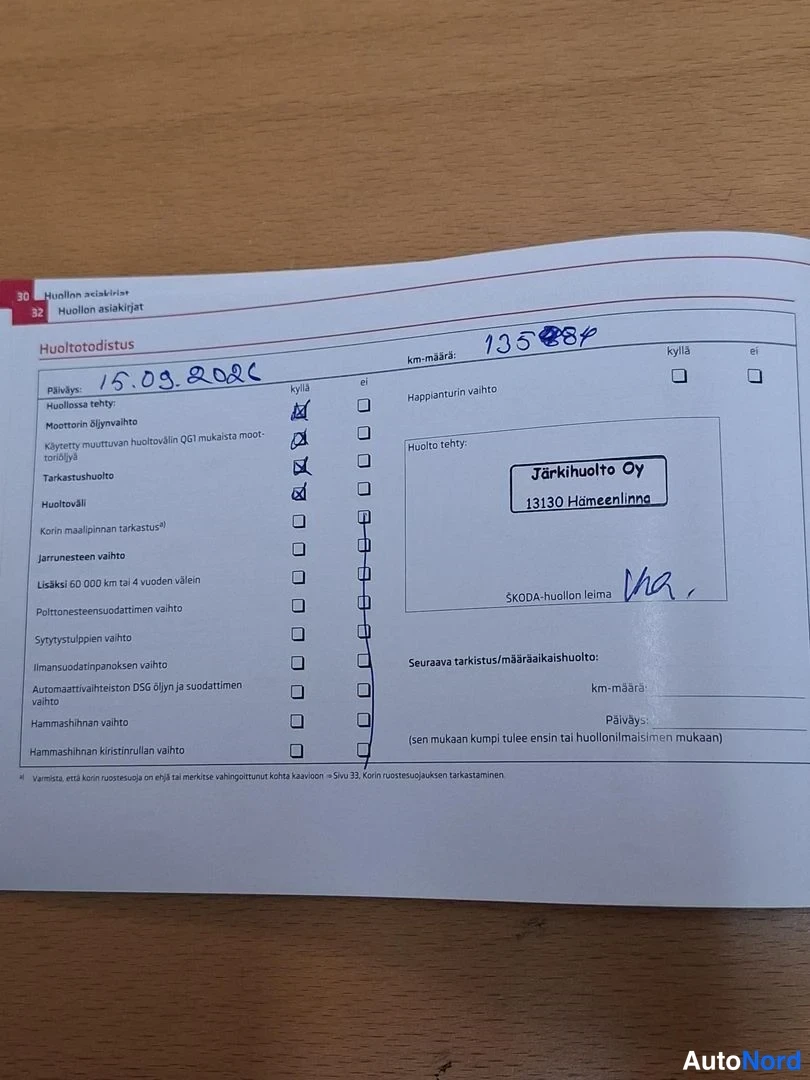 Muu: Huoltotodistus, päiväys 15.09.2026, km-määrä 135 878, huoltoliima Järkihuolto Oy 13130 Hämeenlinna.