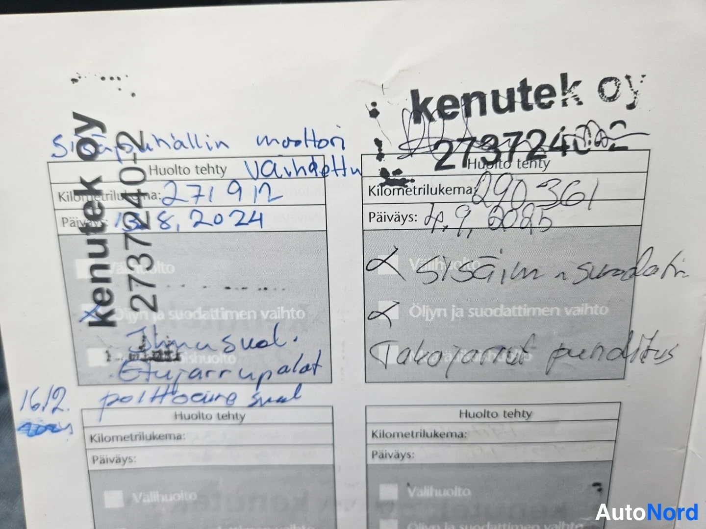 Asiakirja: kenutek oy huoltokirjan sivu, jossa käsinkirjoitetut kilometrilukemat 271912 ja 290361 sekä päivämäärät 8.2024 ja 4.9.2024