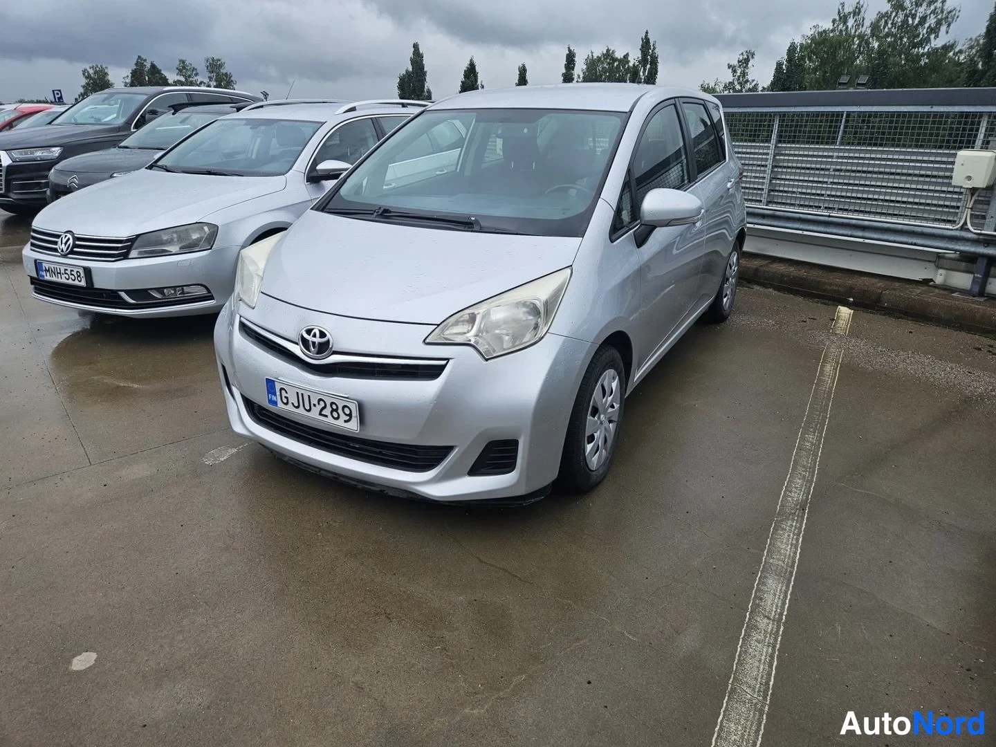 Toyota Verso-S 1,33 Dual VVT-i Linea Sol 2012
