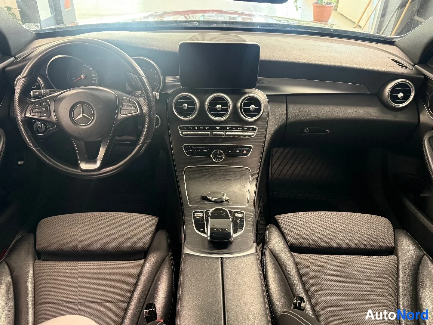 Harmaa Mercedes-Benz C 250 d 4MATIC 2015, kuva 8