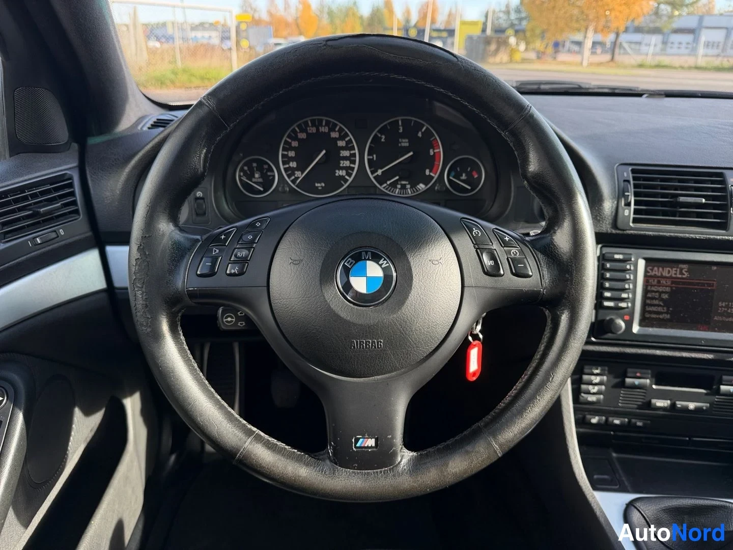 Hopea BMW 530d 2002, etuviisto, keula vasemmalle, kuva 4