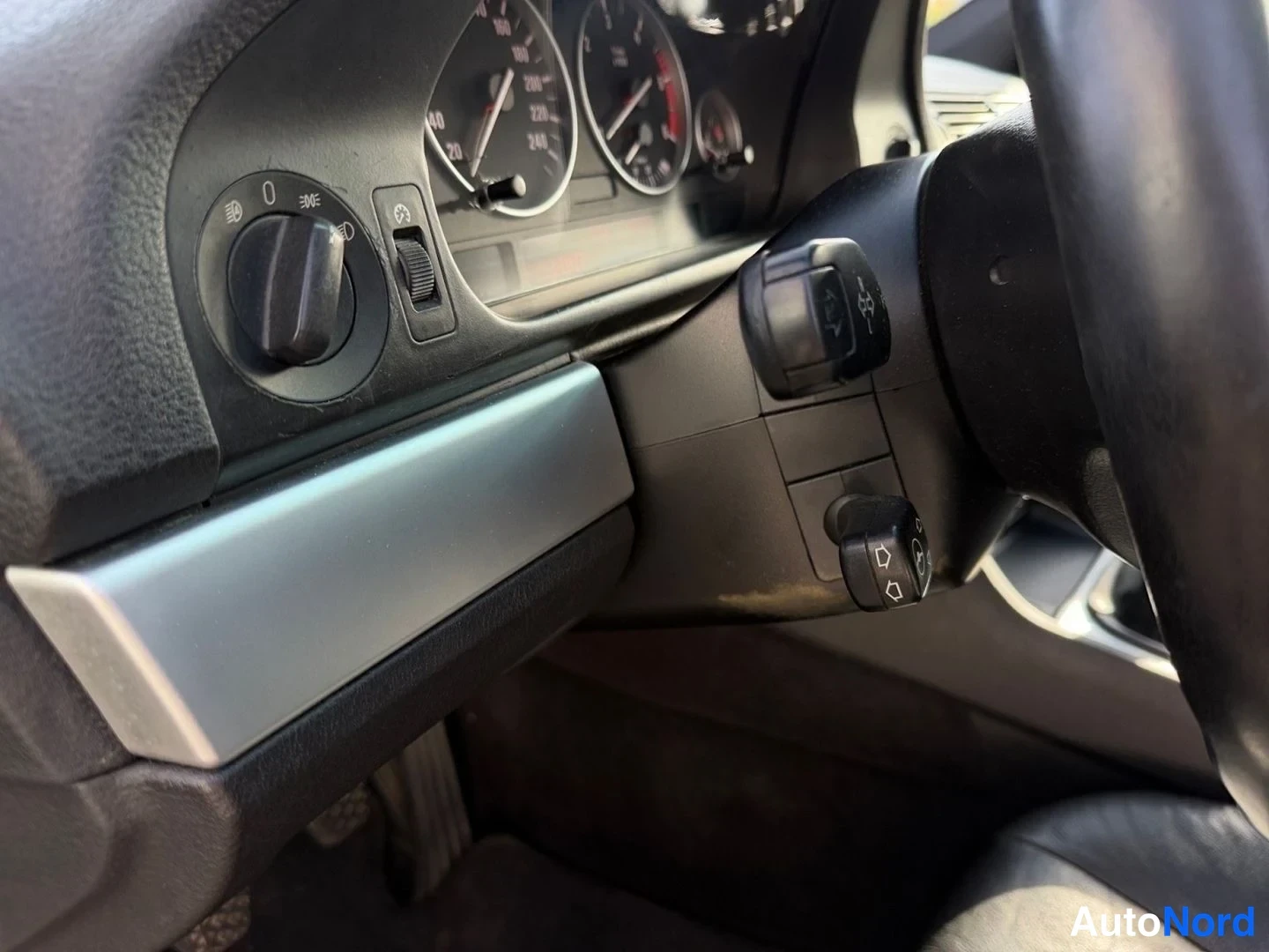 Hopea BMW 530d 2002, kuva 14