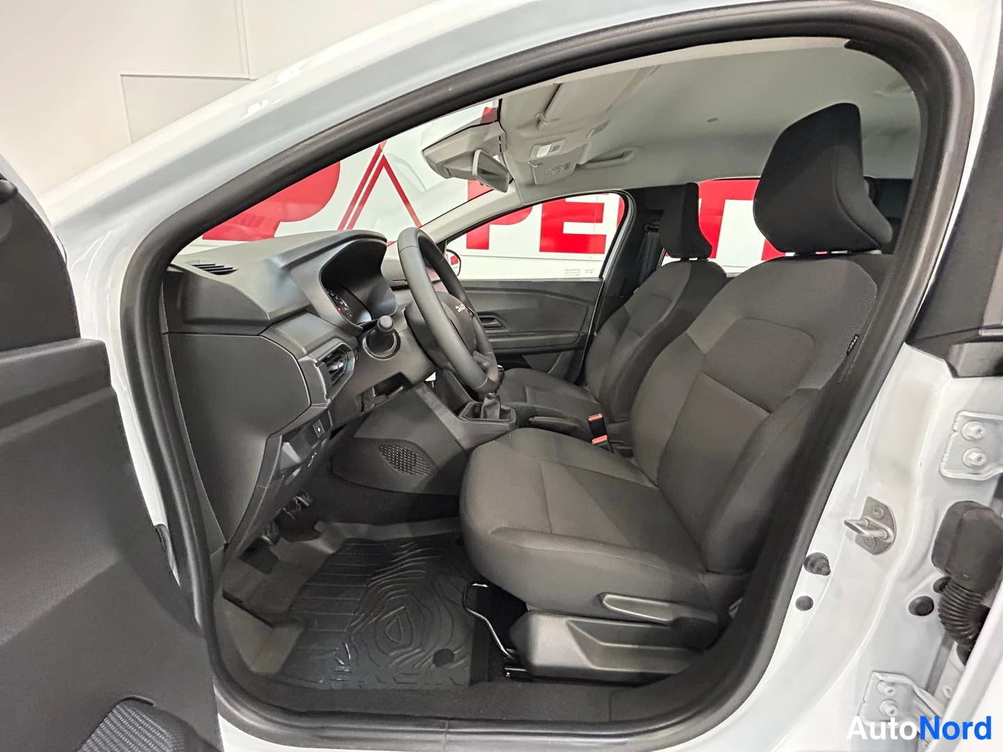 Valkoinen Dacia Jogger 2025, kuva 13