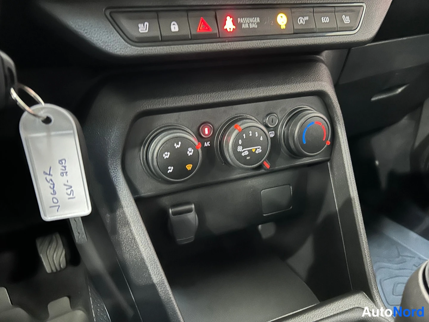 Valkoinen Dacia Jogger 2025, kuva 12