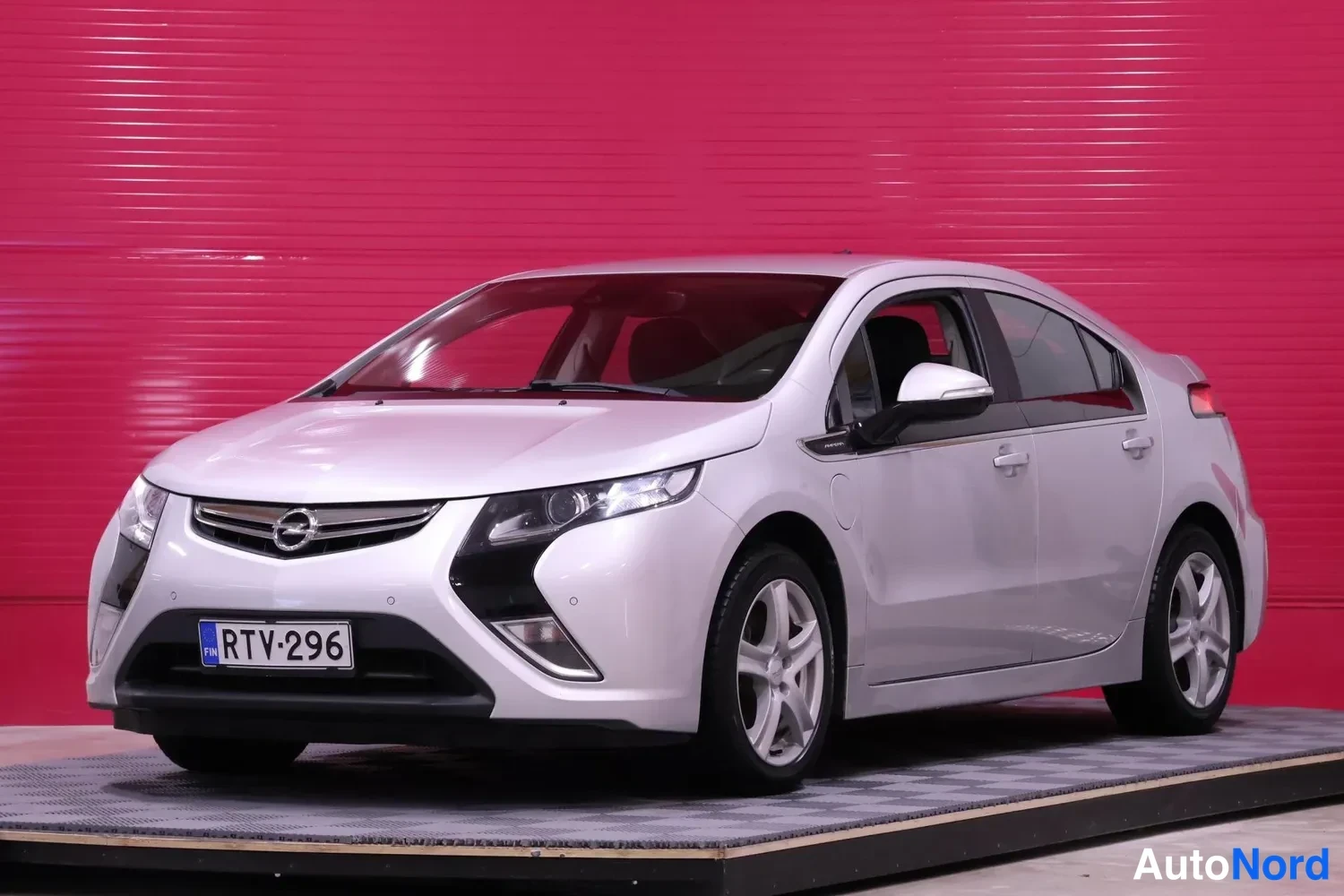 Opel Ampera 2013
