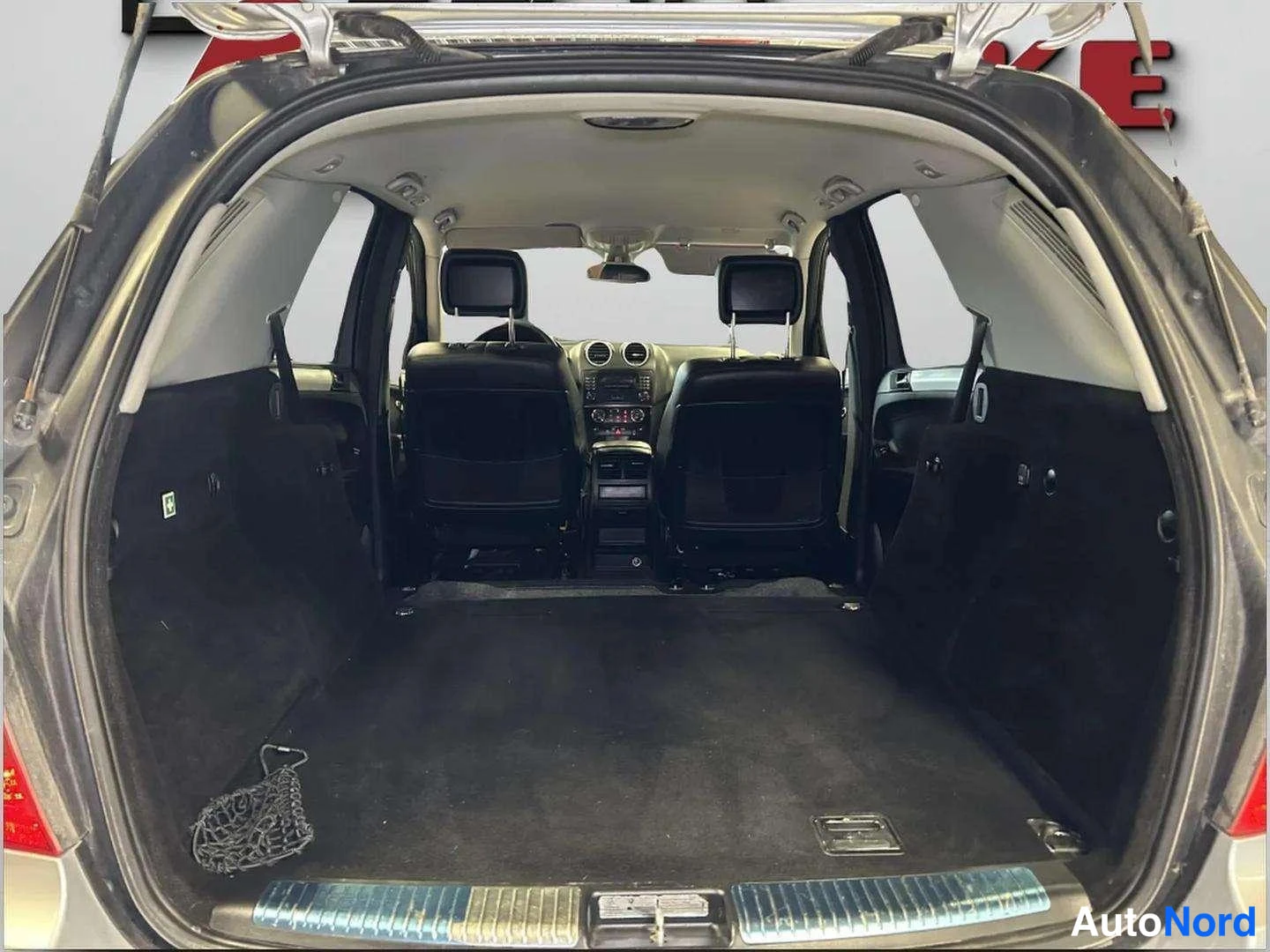 Harmaa Mercedes-Benz ML 2006, kuva 22