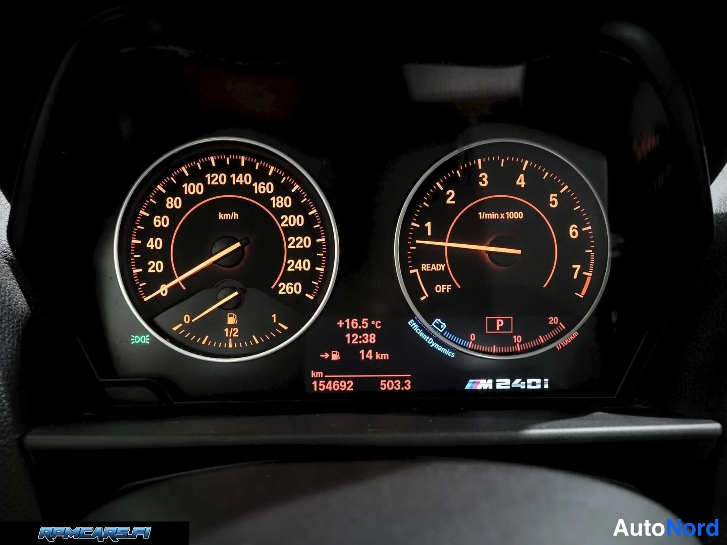 Valkoinen BMW M240i 2017, yksityiskohta, kuva 24