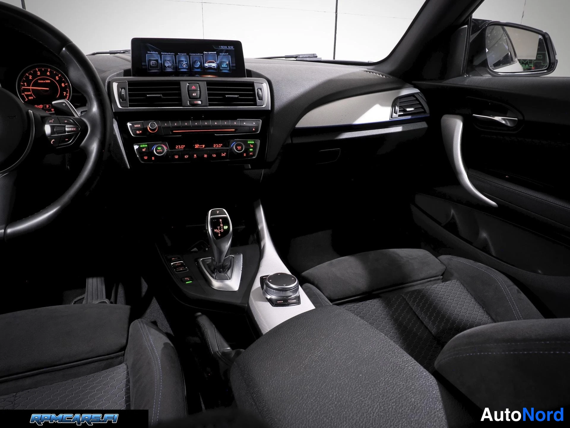 Valkoinen BMW M240i 2017, kuva 79
