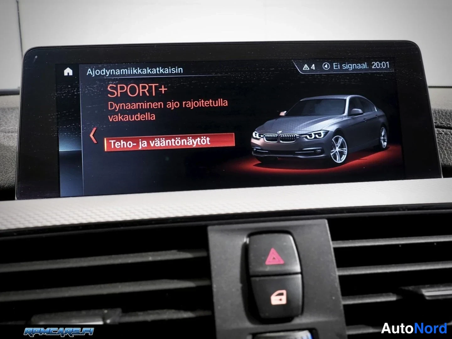 Sininen BMW 340i 2018, yksityiskohta, kuva 25