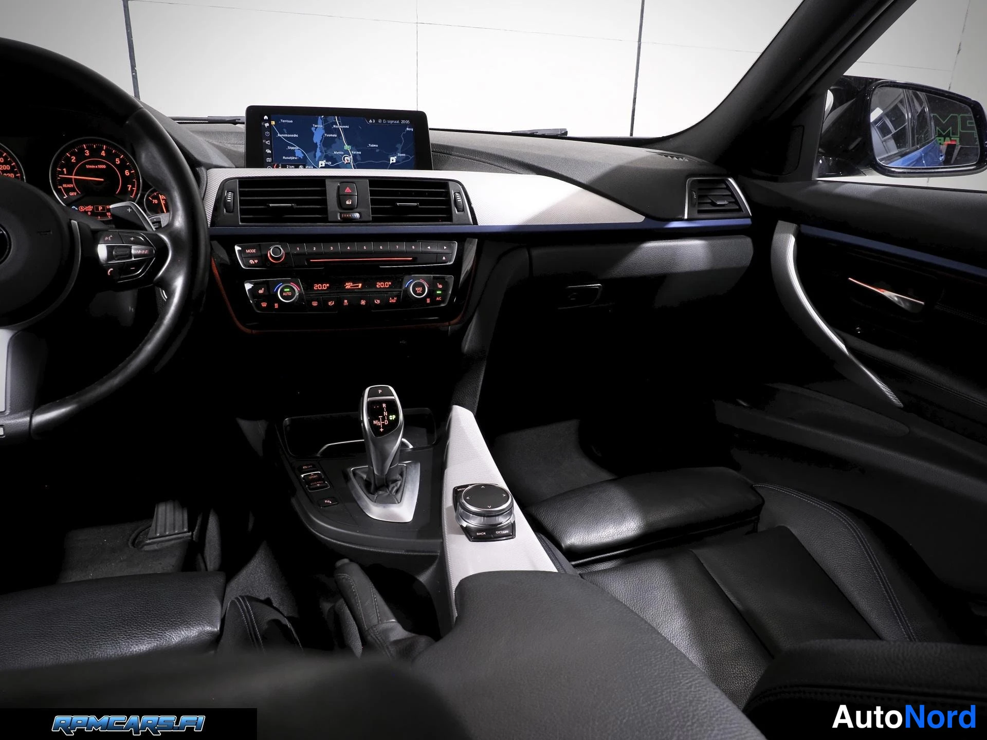 Sininen BMW 340i 2018, kuva 65