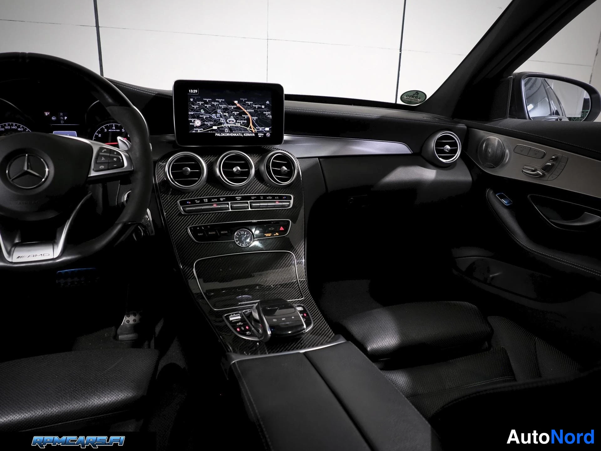 Musta Mercedes-Benz C 43 AMG 2017, yksityiskohta, kuva 40