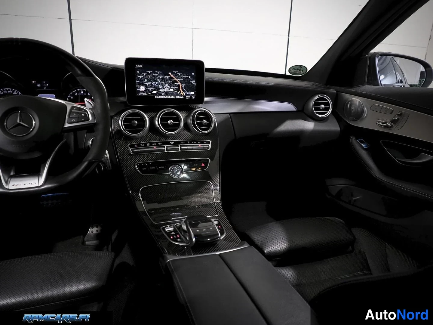 Musta Mercedes-Benz C 43 AMG 2017, yksityiskohta, kuva 33