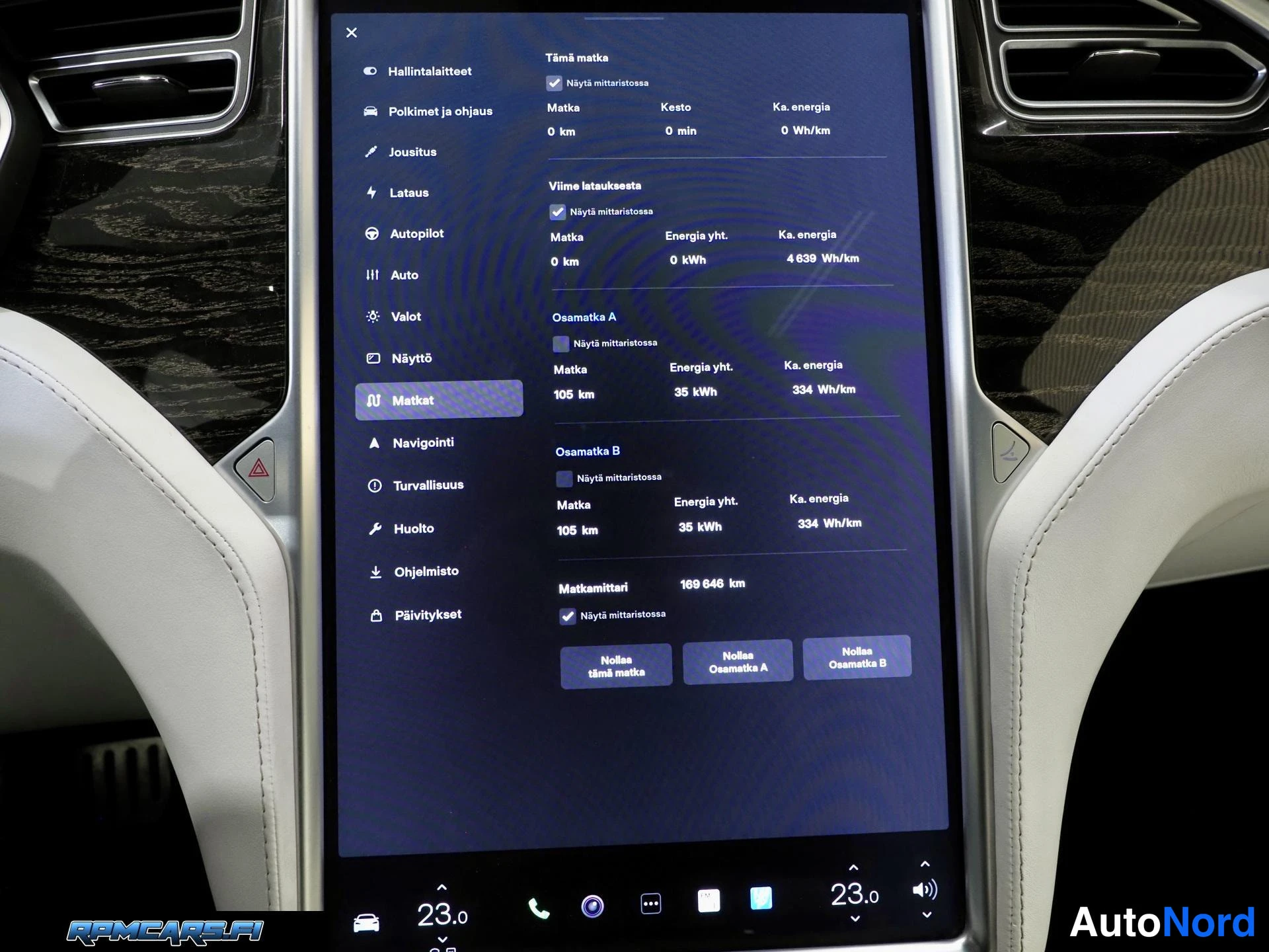 Valkoinen Tesla Model S 2017, kuva 46