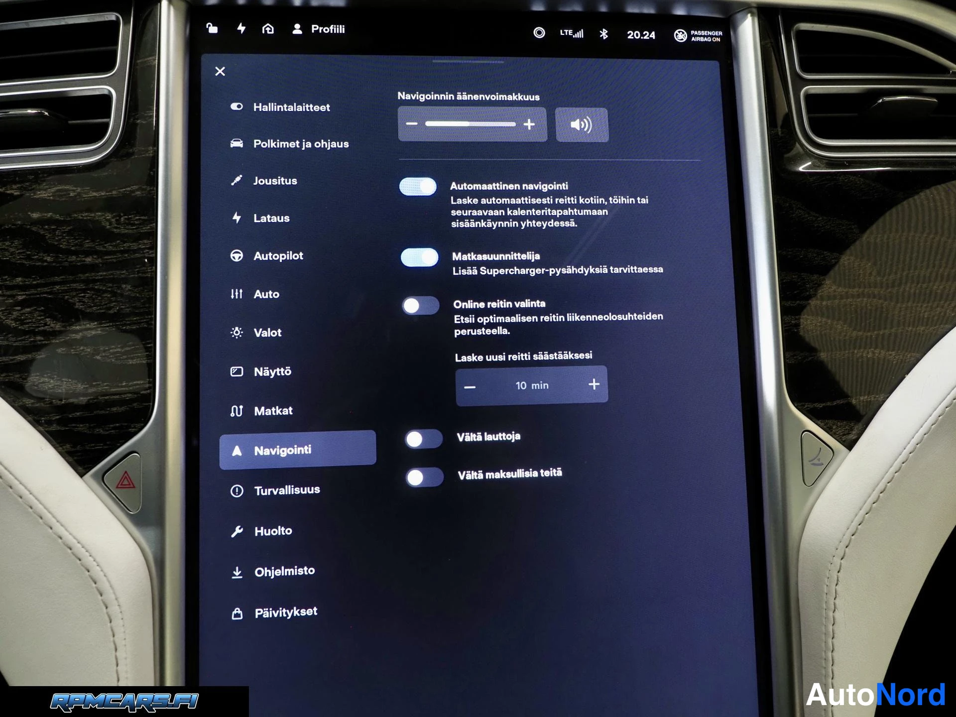 Valkoinen Tesla Model S 2017, kuva 47