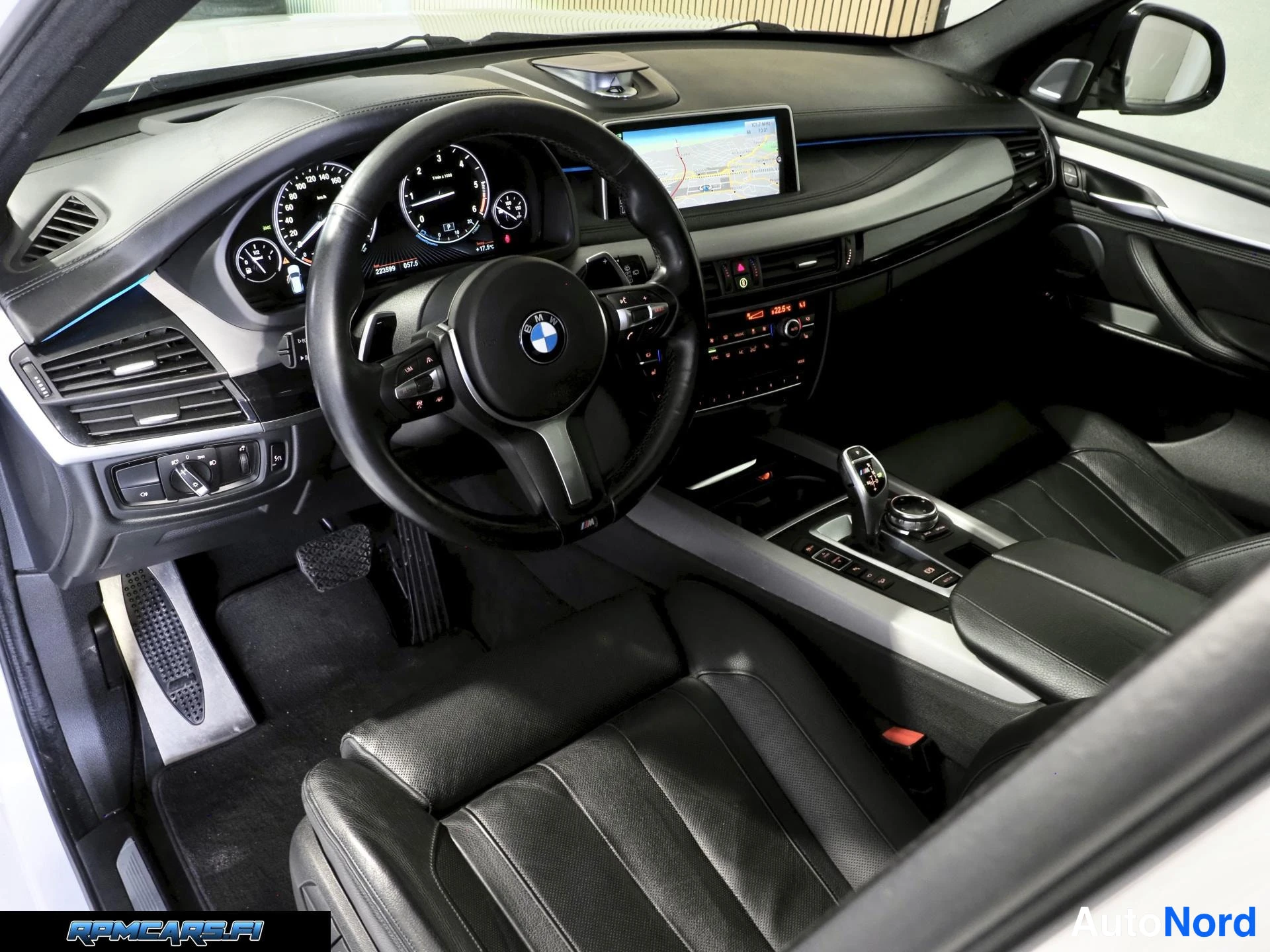 Valkoinen BMW X5 2014, kuva 58