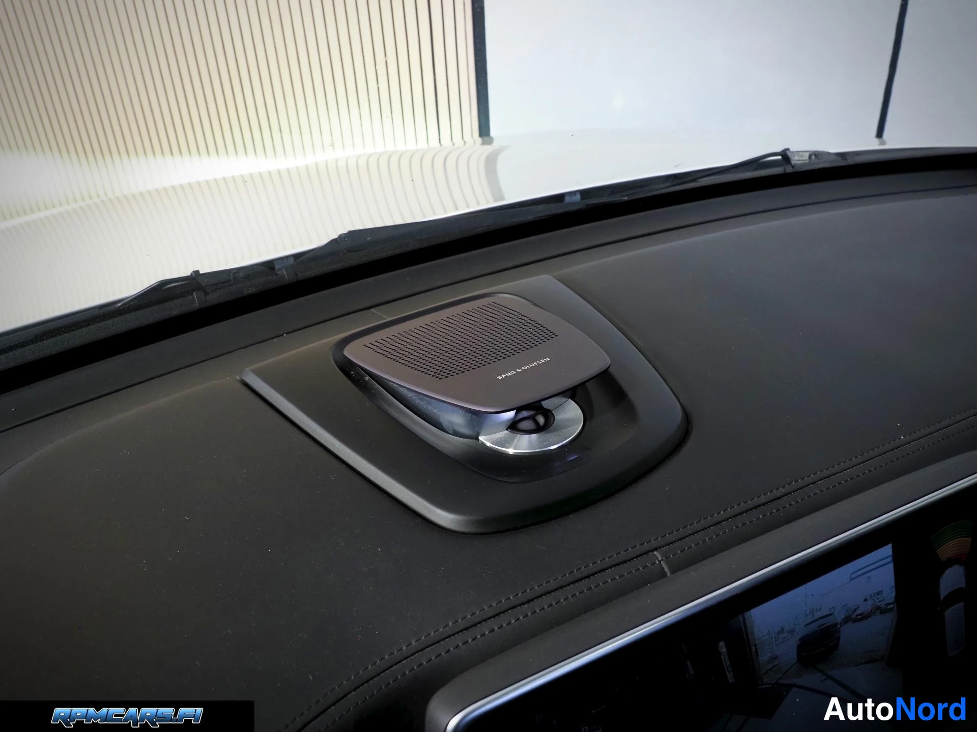 Valkoinen BMW X5 2014, yksityiskohta, kuva 43