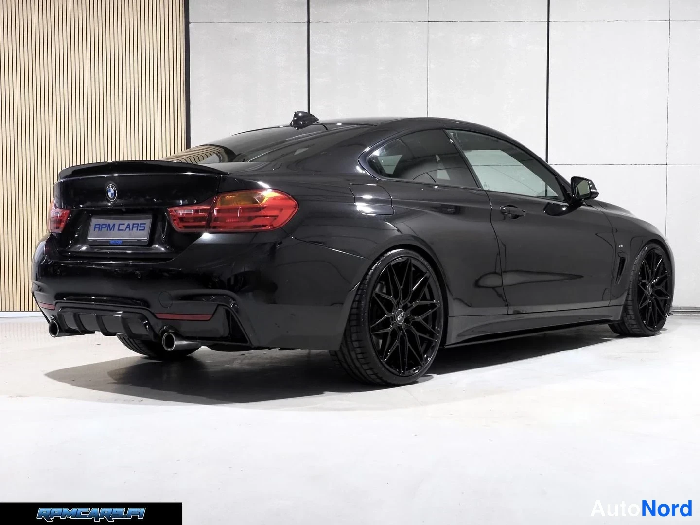 Musta BMW 435i 2014, takaviisto, kuva 11