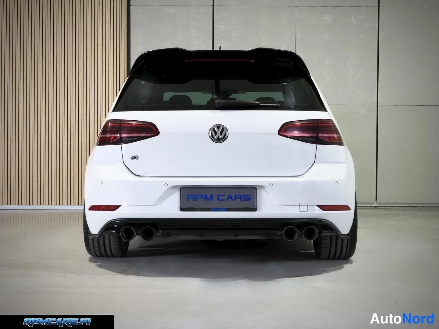 Valkoinen Volkswagen Golf 2018, takaa, kuva 28