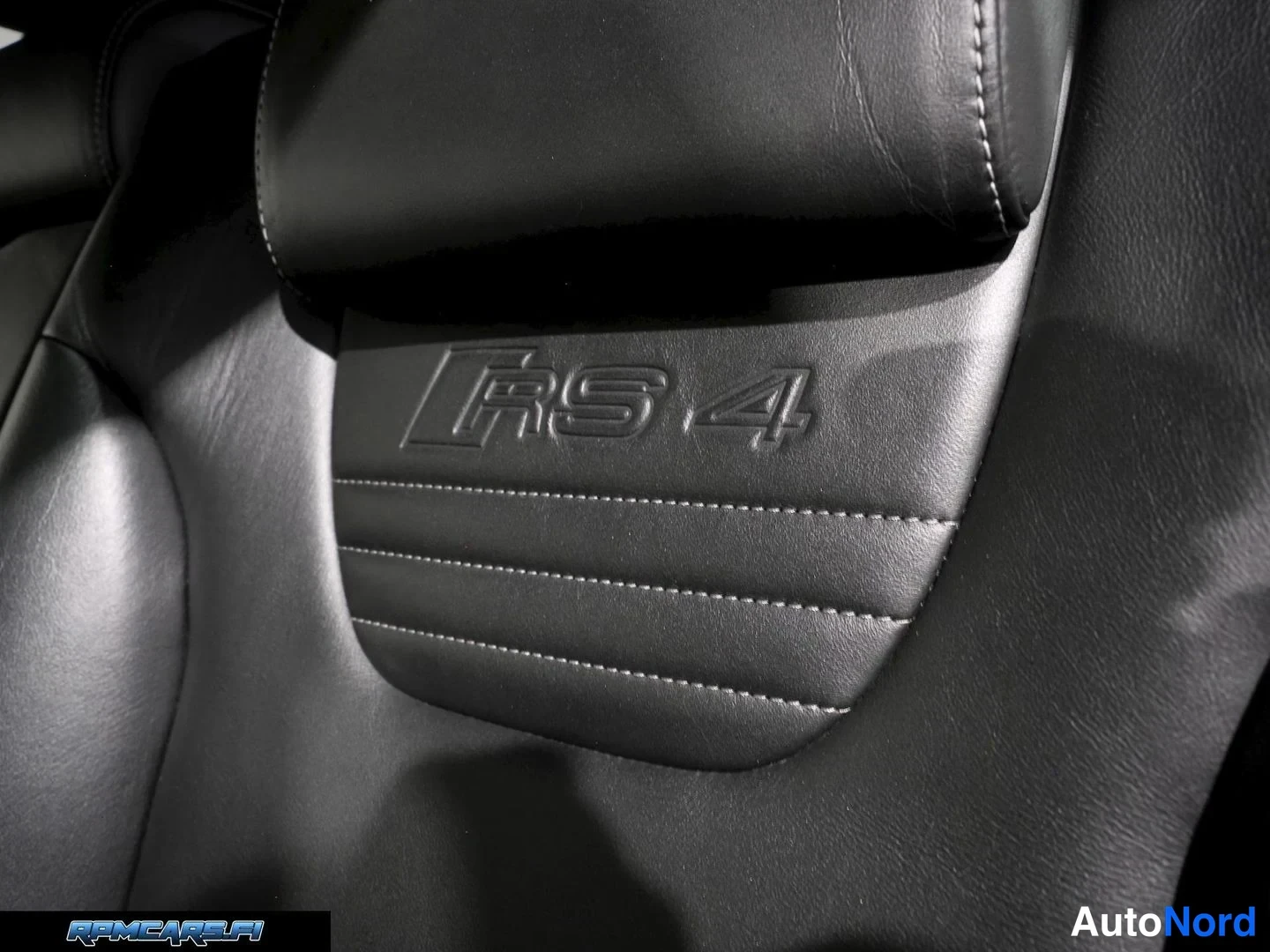 Musta Audi RS4 2007, sivulta, kuva 16