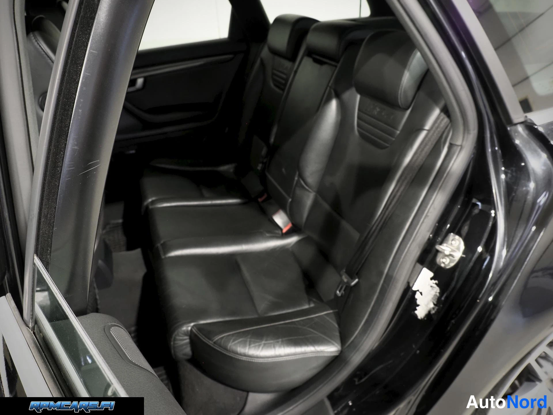 Musta Audi RS4 2007, kuva 55