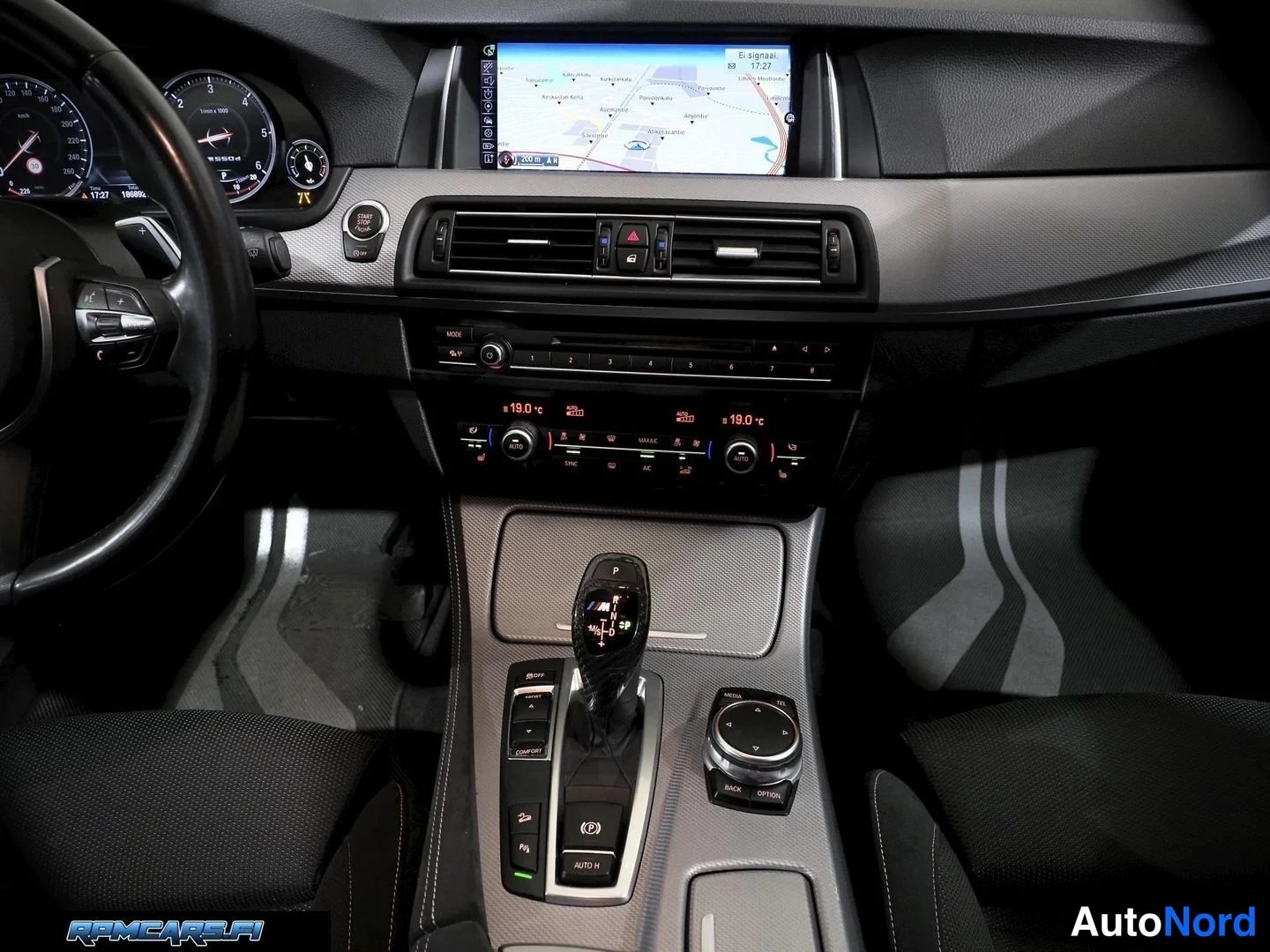 Valkoinen BMW M550d 2016, kuva 45