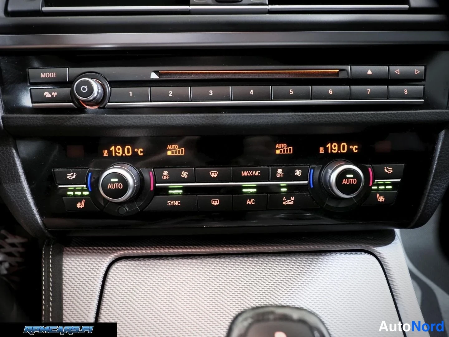 Valkoinen BMW M550d 2016, kuva 46