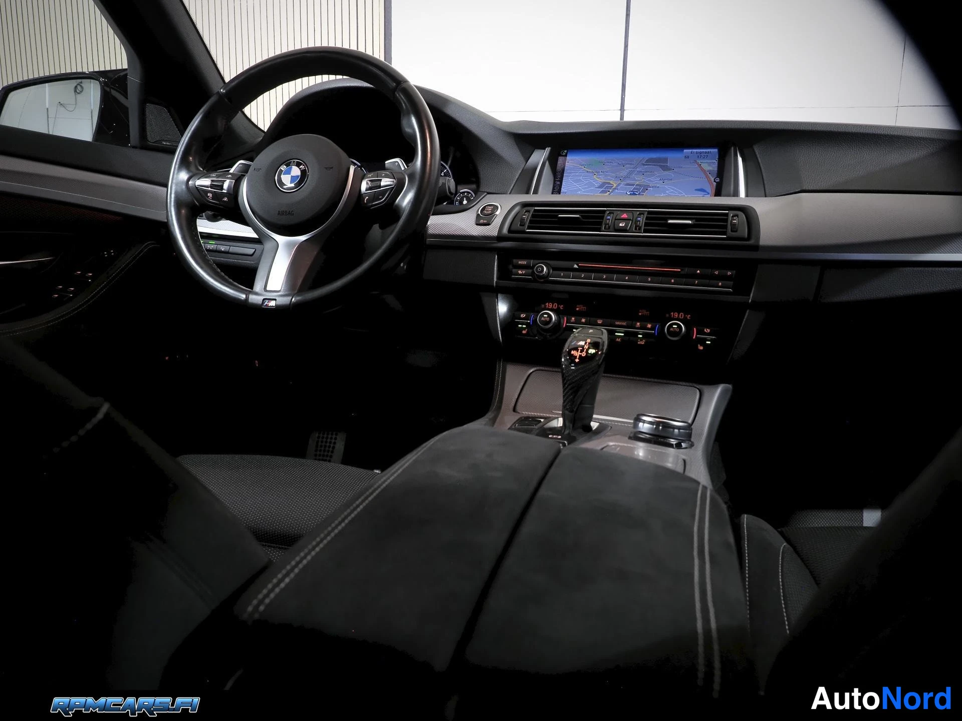 Valkoinen BMW M550d 2016, kuva 63