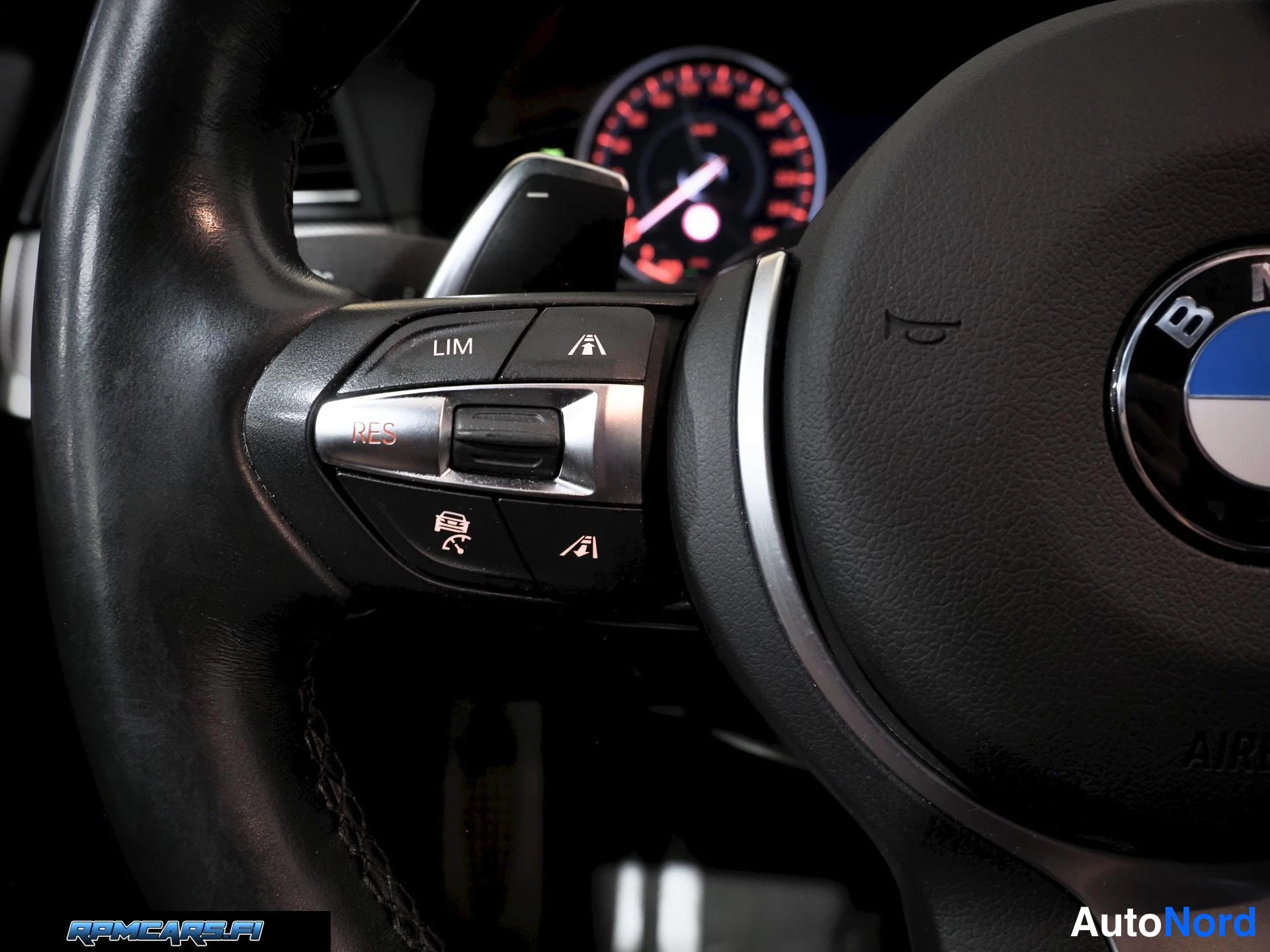 Valkoinen BMW M550d 2016, kuva 64