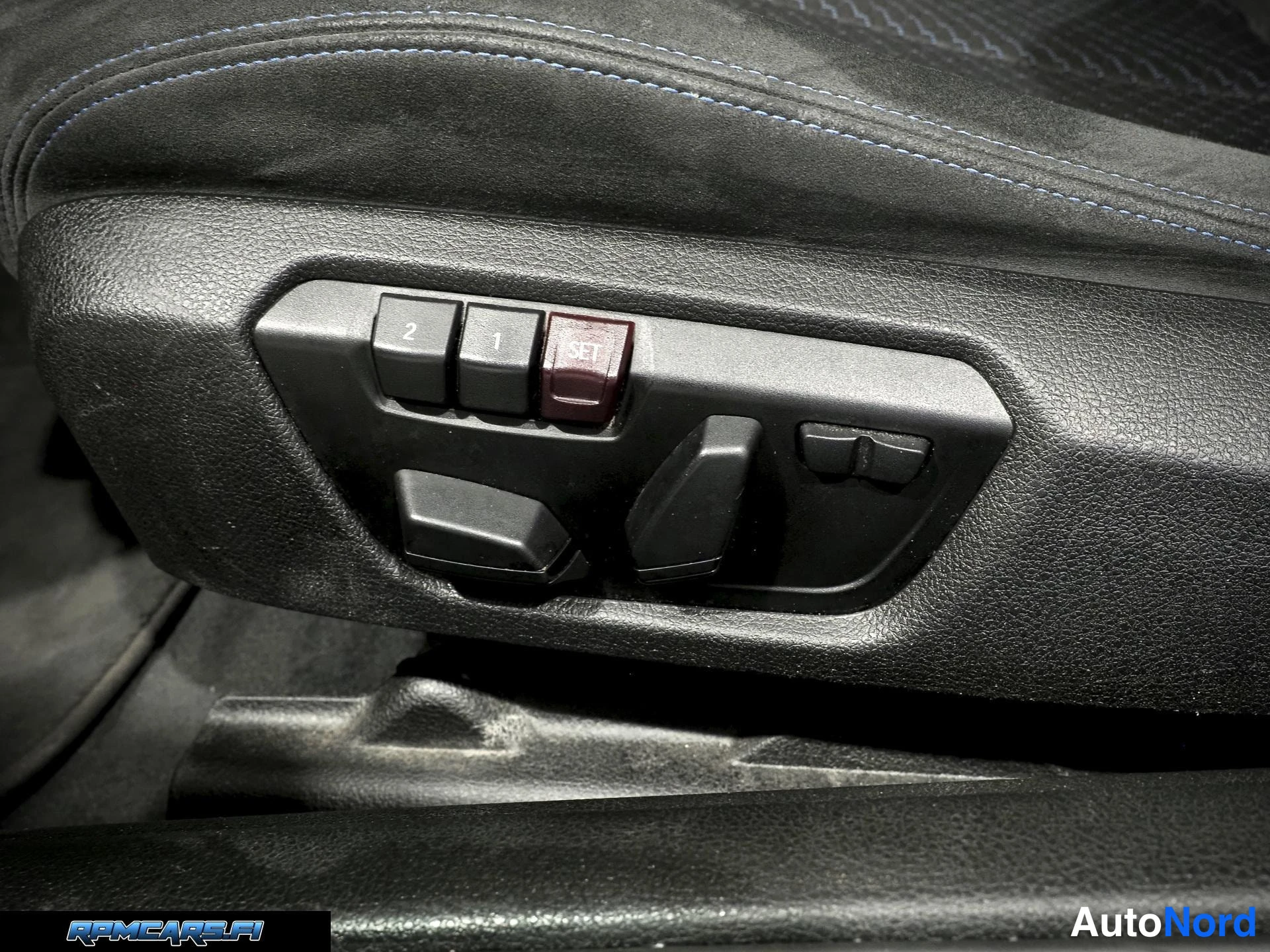 Punainen BMW 435d 2015, yksityiskohta, kuva 49