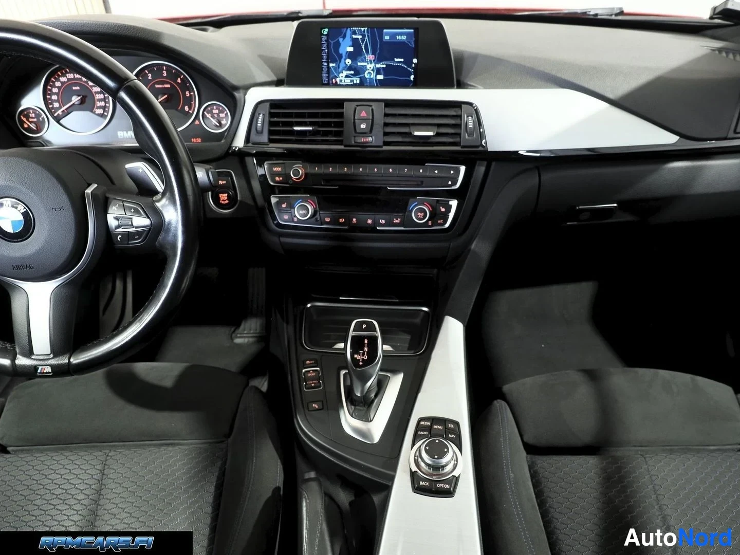 Punainen BMW 435d 2015, yksityiskohta, kuva 57