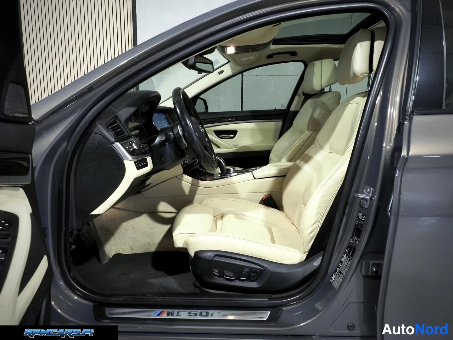 Harmaa BMW M550d 2014, kuva 71