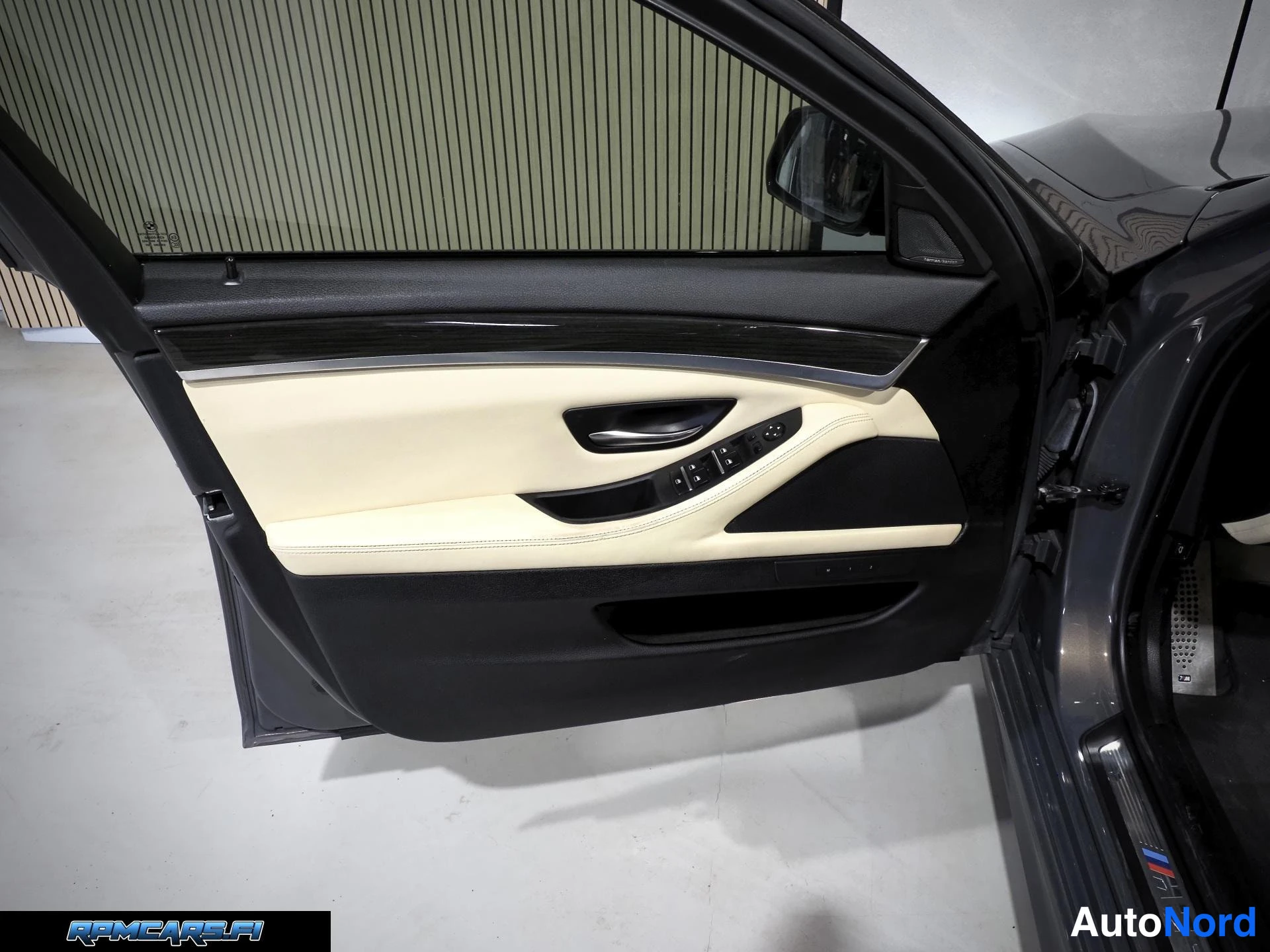 Harmaa BMW M550d 2014, kuva 38
