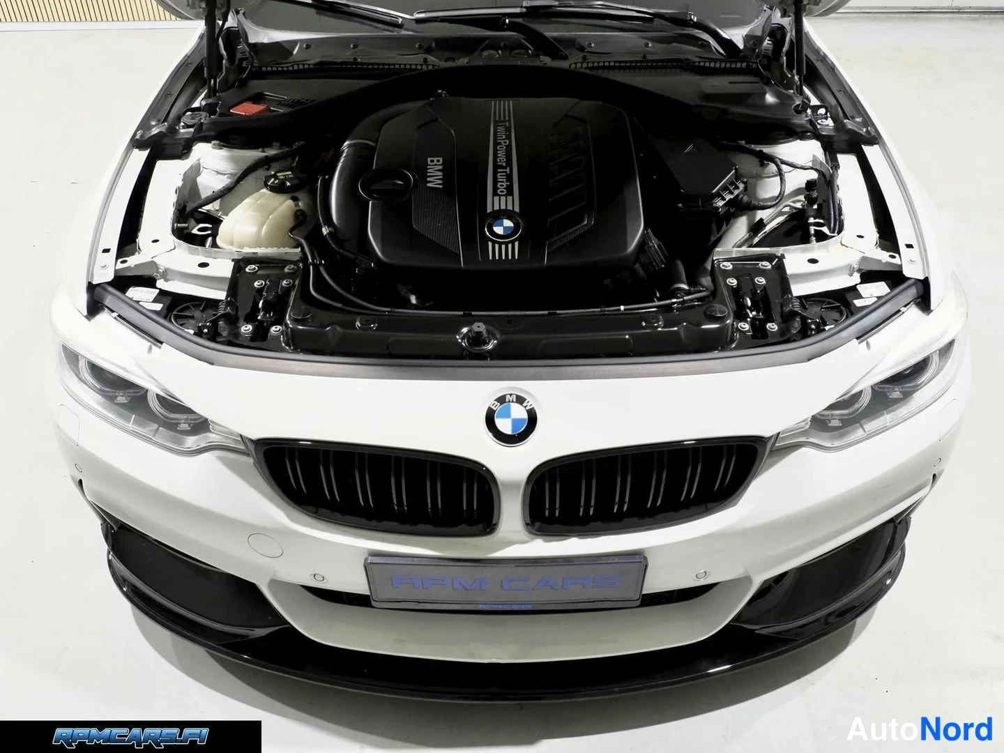 Valkoinen BMW 435d 2014, edestä, kuva 10