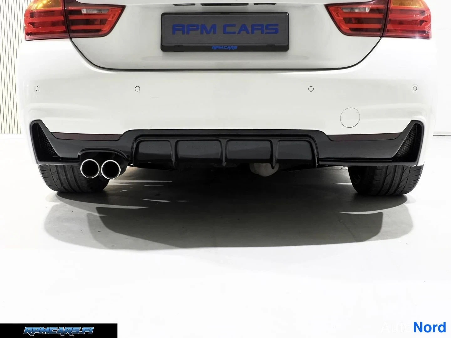 Valkoinen BMW 435d 2014, takaa, kuva 40