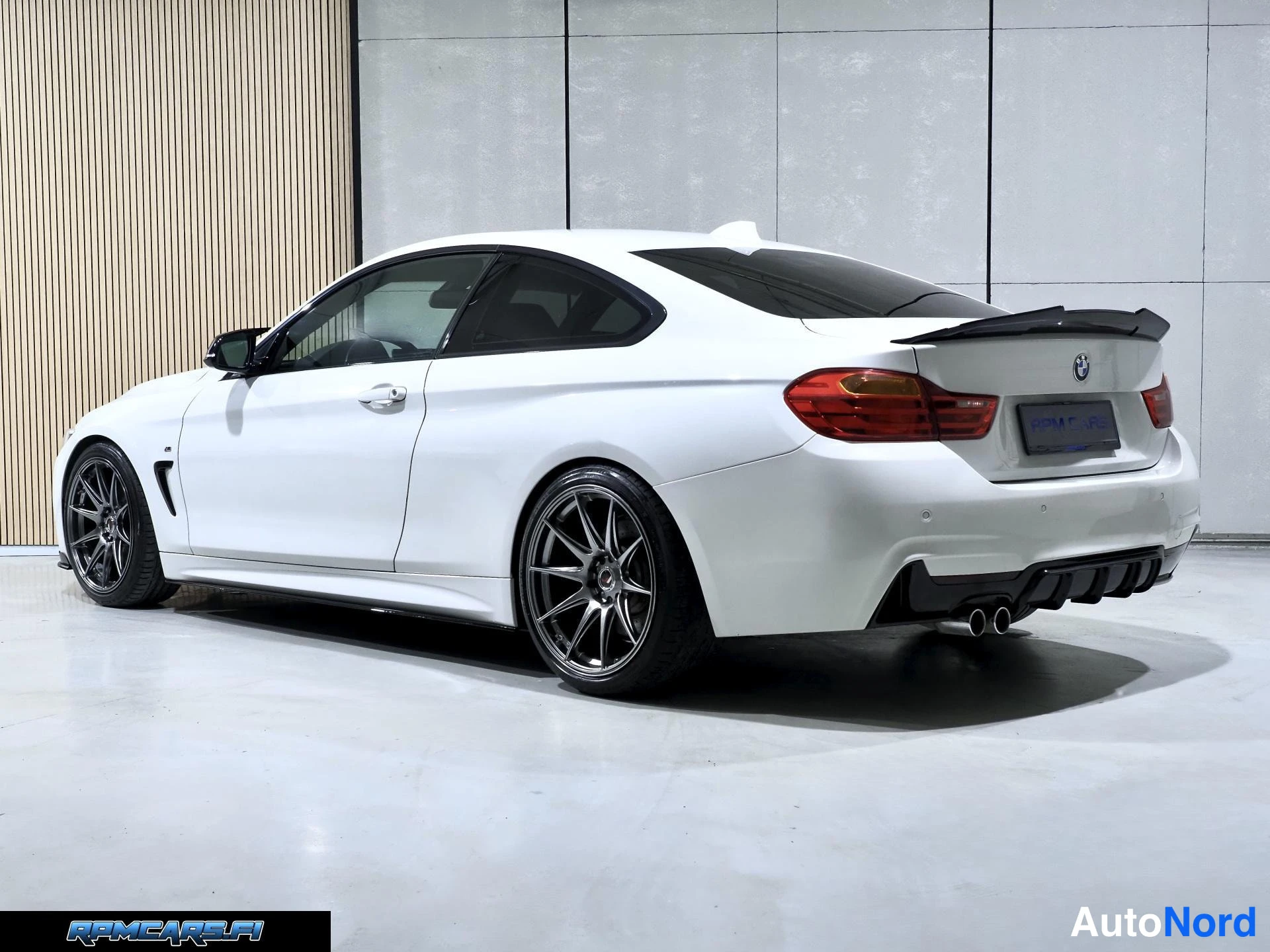 Valkoinen BMW 435d 2014, takaviisto, kuva 29